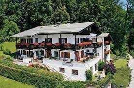 Haus am berg hotel is steps from granatkapelle am penken and features rooms with views over the city. Haus Am Berg Berchtesgaden Updated 2021 Prices