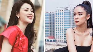 Thực ra đây là cái ôm làm lành của phúc với minh, một cái ôm của một người anh trai dành cho em gái. Xwbakioajhusjm