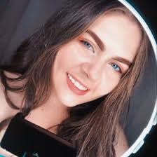 Marie Franks (mariefranks_)