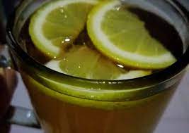 Mulai saat ini, tidak ada salahnya untuk beralih ke pilihan lain yaitu mengonsumsi air hangat dengan campuran madu dan lemon. Resep Teh Lemon Madu Oleh Nismaharanii Cookpad