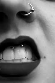 I Want The Piercing In Her Mouth Mouth Piercings Piercings For Girls Face Piercings