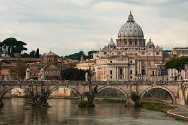 El servicio de salud de cada comunidad autónoma contactará con las personas a las que va a vacunar, siguiendo el orden de priorización establecido. O Que E O Vaticano Super