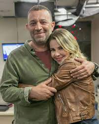 Присъединете се към facebook, за да се свържете с arka sokaklar mesut и други, които може. Selin Mesut Arkasokaklar Kanald Erlerfilm Dizi Yenibolum Arkasokaklarailesi Arkasokaklardizi Iyikiar Unlu Fotograflari Ilham Veren Fotograflar Sokak