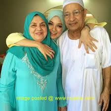 47 kg nama bapa : Ayah Neelofa Mohd Noor Cute766