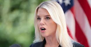 Reporter Amanda Balionis Turns Heads in Interview Before the Masters