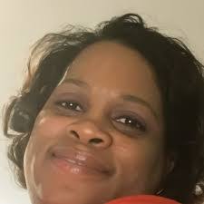 Tonia Grant's Instagram, Twitter & Facebook