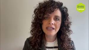 Jennifer James's Instagram, Twitter & Facebook