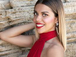 La cantante di Mogoro Laura Spano su Rai 3 porta la musica della Sardegna