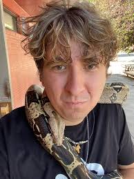 Found near REC west of Monte along Highway 160. Appears to have been shut  off from the provider. If no one claims it I'll dispose of it.