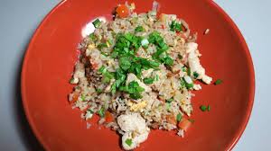 It is minced pork stirfried with chilli and basi… Khao Pad Thailandischer Gebratener Reis Inkl Rezept Thai Food Blog Try Thai