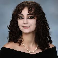 Fontainebleau honors Class of 2025 at graduation ceremony