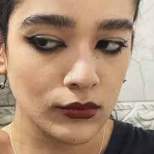 A PRÓPRIA Samsung mandou a Real sobre a Anitta, nessa semana a cantora  apareceu publicamente com um iPhone.