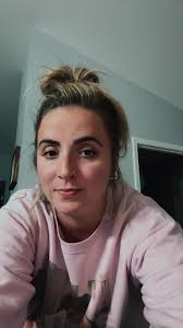 Apparently people can tell your hogwarts house this way 👀🤷🏼‍♀️