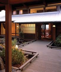 Contemporary japanese homes have elevated those principles into a wide variety of architectural styles. Innis Arden Residence Hoshide Wanzer Architects Japanese Style House Traditional Japanese House Japanese House
