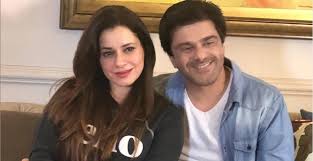 Neelam kothari soni (9 kasım 1969 doğumlu), tek adıyla neelam olarak bilinen hintli bir mücevher tasarımcısı ve aktris. Neelam Kothari And Samir Soni Marriage Family Kids How Did They Meet