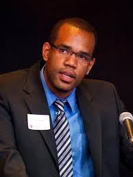 Unexpected Midnight-Wine Fender Standard Precision Bass party with John  Frater!