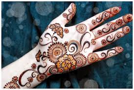 It's a perfect and traditional way of adorning the body parts including hands, feet, shoulder, fingers. Mehndi Design Posts Facebook