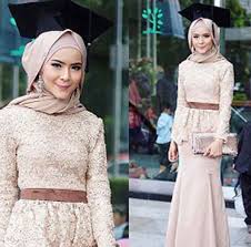 Seiring dengan perkembangan zaman, dunia fashion sudah semakin maju, banyak pilihan model kebaya modern yang bisa kamu pilih. 10 Model Kerudung Perpisahan Smp Dan Sma Mustafalan