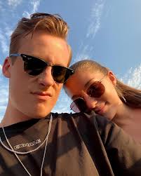 Alec Sutton (@alec.not.baldwin) • Instagram photos and videos