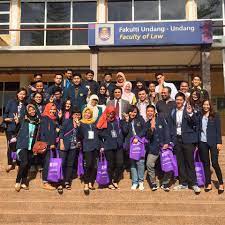 Uitm faculty of law is one of the professional graduate faculties of uitm and is located in shah alam, malaysia. Smfuu Uitm Shah Alam On Twitter Welcome To The Faculty Of Law Uitm We Hope You Enjoyed Your First Visit To Our Faculty Just Now