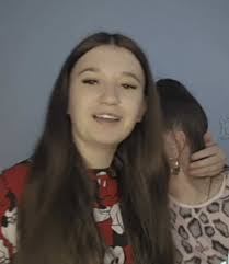 Natalie Cullen's Instagram, Twitter & Facebook