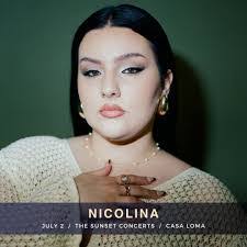 Lisa Naccarato's Instagram, Twitter & Facebook