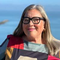 Caroline Fletcher — Reviews & Property Sales