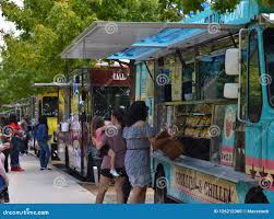 Klyde Warren Park - ‪Happy Food Truck Friday! Stop By Yummypizzatruck  Dallas And Leave A “Pizza” Your Heart In The Park. Come Find Them On Food  Truck Lane Presented By Cbs Dfw‬