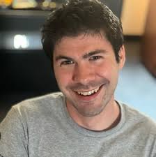 Hey everyone, thanks for letting me into the group. I'm a "Third Culture  Kid" who's worked at companies like Facebook, Zoom etc in Talent  Acquisition & Diversity & Inclusion and lived in