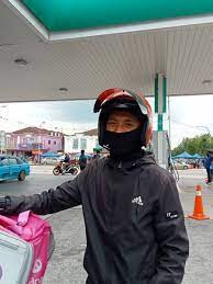 Kita sering diingatkan untuk kunci kereta bila berada di dalam kereta untuk mengelakkan perkara buruk dari berlaku. G2wy 2earrridm