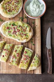 Dinnete Mit Barlauch Schmand Rezept Rezepte Essen Und Trinken Barlauch