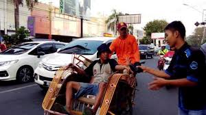 Sayangnya ban yang dipajai ban. Semangat Berbagi Ala Komunitas Motor Vixion Jari Jari Owner Pati