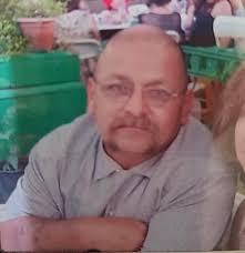 Can you edit photos to add my uncle?