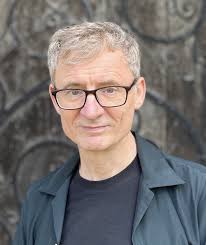 Preserving historical integrity in photos