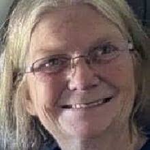 Eloise Mackenzie's Instagram, Twitter & Facebook