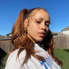 Nicole Salzman's Instagram, Twitter & Facebook