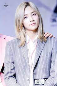 Prince and princess adore u long hair styles men lonely art mingyu hair jeonghan boys long. Unpopular Kpop Opinions Opinion 55 Jeonghan S Long Hair Is His Superior Look Wattpad