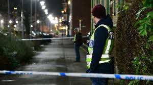 Under 38 år har vi hjälpt missbrukare, på vårt behandlingshem utanför eslöv i skåne, med att skapa ett meningsfullt drogfritt liv. Kvinna Foll Fran Lagenhet I Eslov Man Haktad Svt Nyheter