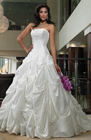 Attempting to locate your adored wedding dresses for tall brides among an ocean of items. How To Choose The Right Dress Magnetstreet Wedding Blog