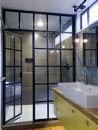 Showers Without Doors Also Known As Walk In Showers Have Plenty Of Benefits What Are Those T Industrial Bathroom Decor Modern Bathroom Design Shower Doors