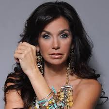 Geraldine Fernandez's Instagram, Twitter & Facebook