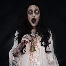 Gandarwo ngamuk sampai orang sekitar terlempar. Beauty Blogger Ini Bikin Make Up Tutorial Sosok Ibu Pengabdi Setan Super Seram Kapanlagi Com