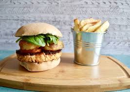 Use the bottom paper to roll the sponge over jelly/swiss roll style so the top piece of paper is rolled drag a fork long ways across the 'log' to make the bark of the wood effect. Recipe Of Thoroughly Tasty Salmon Thai Burgers Recipes Guides