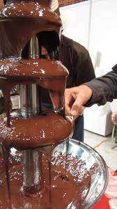 A Table Salon Du Chocolat A Montauban