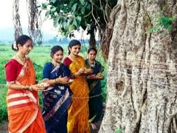 In this pooja women tie ritual threads around the trunk of banyan tree, offer water and spread. Vat Savitri Vrat 2019 à¤¸ à¤¹ à¤— à¤¨ à¤ª à¤œ à¤• à¤¥ à¤² à¤® à¤…à¤µà¤¶ à¤¯ à¤¶ à¤® à¤² à¤•à¤° à¤¯ à¤š à¤œ à¤¦ à¤µ à¤¸ à¤µ à¤¤ à¤° à¤¹ à¤— à¤– à¤¶ à¤ª à¤° à¤¹ à¤— à¤‡à¤š à¤›