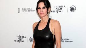 Courteney cox is an american actress who gained international fame as the character monica geller in the nbc sitcom friends. Courteney Cox Bio Net Worth Married Facts Husband Daughter Dating Boyfriend Parents Family Ethnicity Age Wiki Height Career Tv Shows Wikiodin Com
