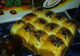 Nama sobek ini diketahui karena cara memakannya biasa dengan 'disobek'. Resep Roti Sobek Empuk No Ulen Resep By Teh Indry Oleh Restu Dwie Susanty Cookpad