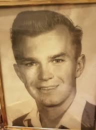 Uncle's wife likely predeceased him, no children