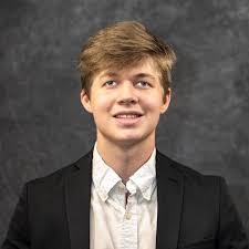 Max Shively's Instagram, Twitter & Facebook