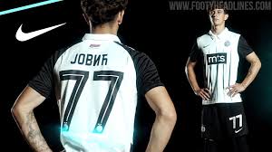 Aug 02, 2021 · partizan oslabljen protiv slovaka zbog crvenog kartona od pre 7 godina! Fk Partizan 21 22 Home Kit Released Footy Headlines